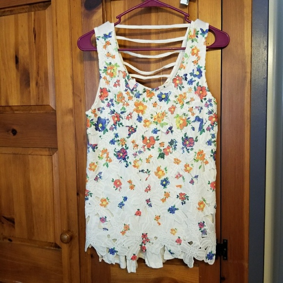 Romeo & Juliet Couture Tops - Romeo and Juliet Couture tank top